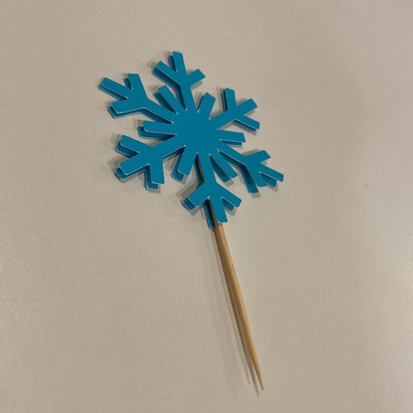 Handmade double sided blue snowflakes cupcake toppers. - Picture 2 of 3